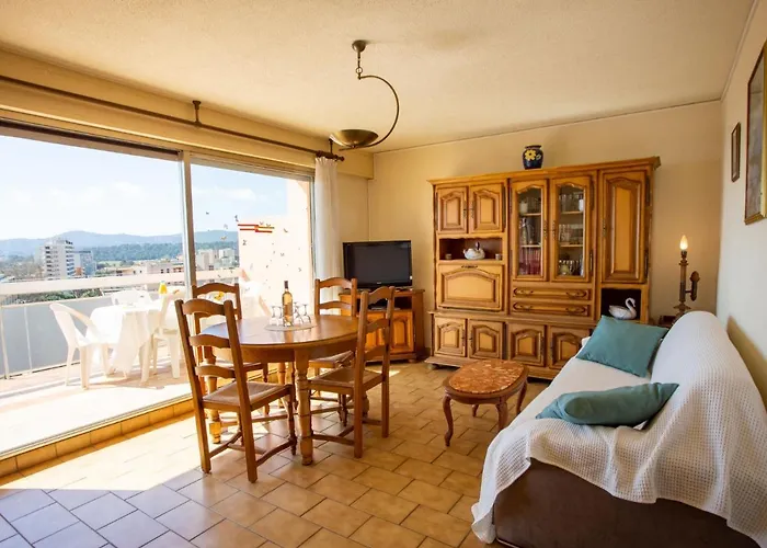 Les 3 Iles By Interhome * Le Lavandou